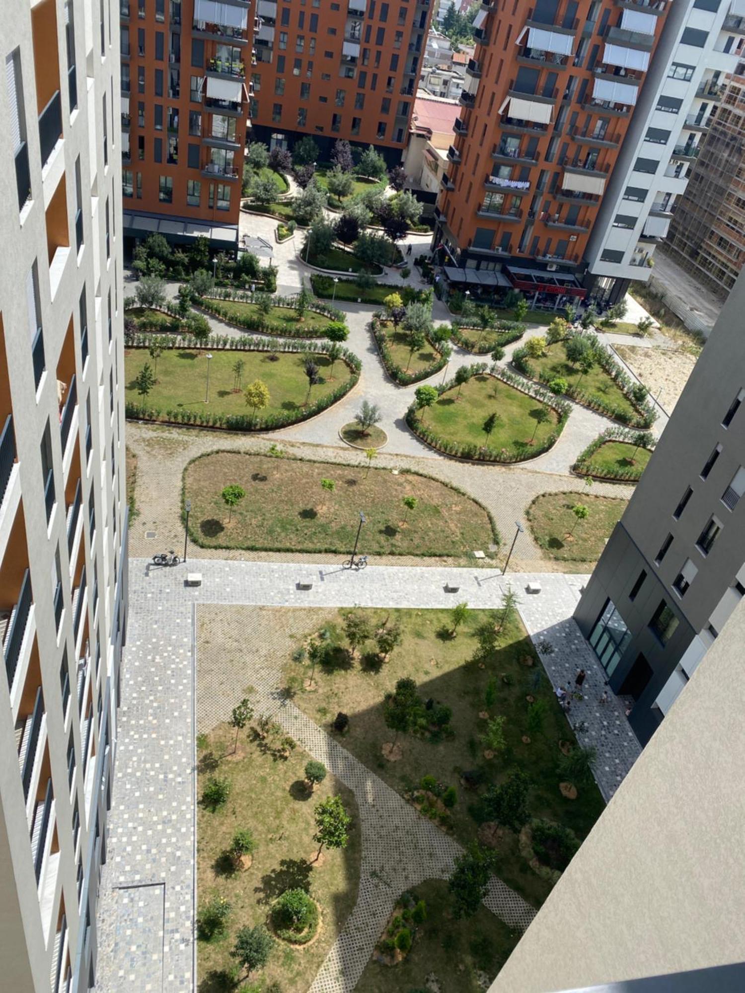 Zirkon City Rush Apartment Tirana Extérieur photo